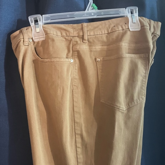 Resell 1111Thrift&Retail Women’s the So Slimming Girlfriend Ankle by Chico’s 2 - Picture 8 of 17